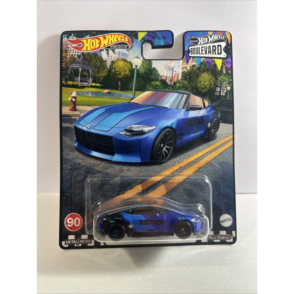 Hot Wheels Premium Boulevard 2023 Nissan Z 1/64 Car